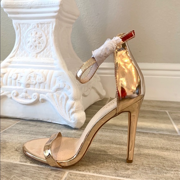 Gold Heels - Picture 9 of 12